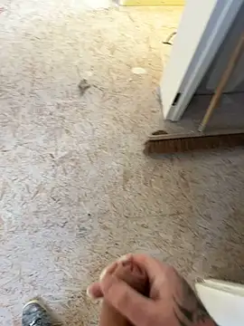 Snapshot of RenaudS-02 chatting on 02.26.25 RenaudS-02 online show from 02.26.25