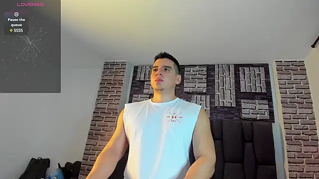 Snapshot of leyton_flex chatting on 01.17.25 leyton flex online show from 01.17.25