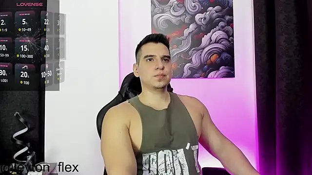 Snapshot of leyton_flex chatting on 05.17.26 leyton flex online show from 05.17.26