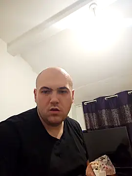 Snapshot of mario890605 chatting on 01.14.25 mario890605 online show from 01.14.25