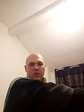 Snapshot of mario890605 chatting on 01.27.25 mario890605 online show from 01.27.25