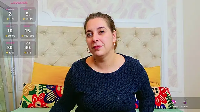 KarinaNoir online show from 10.23.25