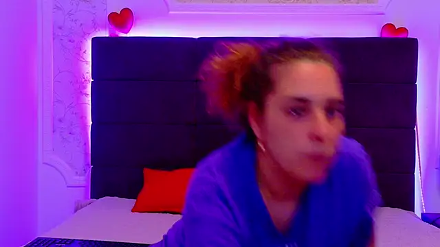 Snapshot of KarinaNoir chatting on 05.20.26 KarinaNoir online show from 05.20.26