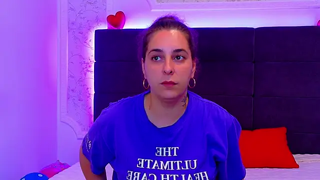 Snapshot of KarinaNoir chatting on 05.27.26 KarinaNoir online show from 05.27.26