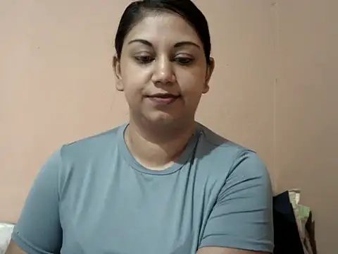 Snapshot of bellachow10 chatting on 02.03.26 bellachow10 online show from 02.03.26