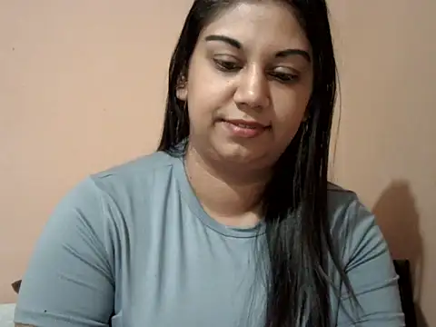 Snapshot of bellachow10 chatting on 05.12.26 bellachow10 online show from 05.12.26