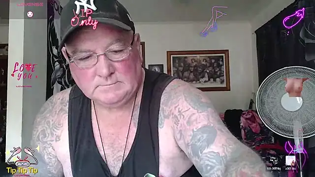 Snapshot of HOTANAL chatting on 05.02.26 HOTANAL online show from 05.02.26