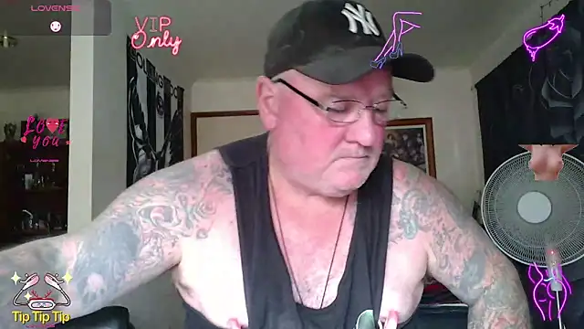 Snapshot of HOTANAL chatting on 05.16.26 HOTANAL online show from 05.16.26