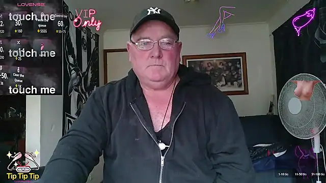 Snapshot of HOTANAL chatting on 05.18.26 HOTANAL online show from 05.18.26