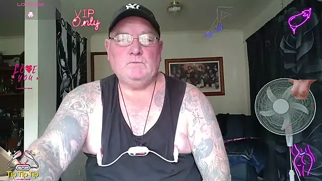 Snapshot of HOTANAL chatting on 05.23.26 HOTANAL online show from 05.23.26
