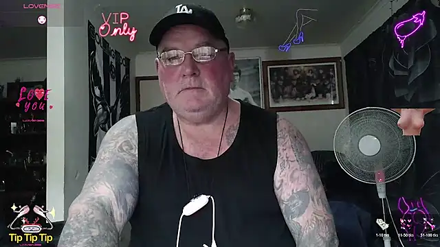 Snapshot of HOTANAL chatting on 06.13.26 HOTANAL online show from 06.13.26