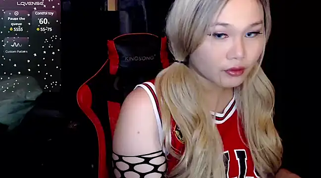 stacey wills44 online show from 02.20.25