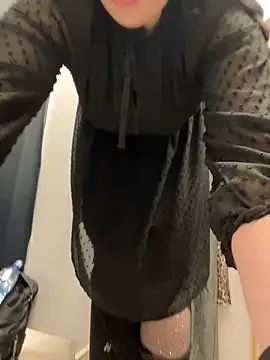 CrazzyChicks online show from 01.27.25