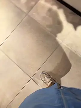 CrazzyChicks online show from 09.19.25