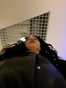 CrazzyChicks online show from 11.03.25