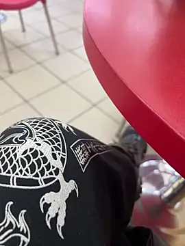 CrazzyChicks online show from 03.19.26