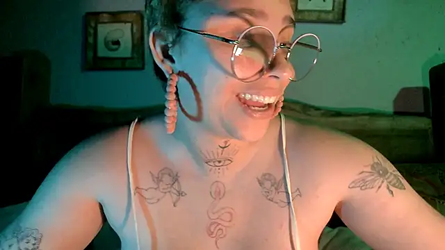 Lilmuh  online show from 02.22.25