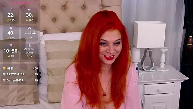 Snapshot of GiselleFox chatting on 03.13.25 GiselleFox online show from 03.13.25