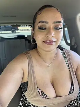 Snapshot of CarmelaAnthony chatting on 06.17.26 CarmelaAnthony online show from 06.17.26