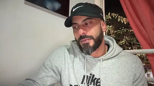 romeolovedark online show from 10.10.25