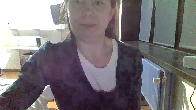 Moi Lina online show from 10.03.25