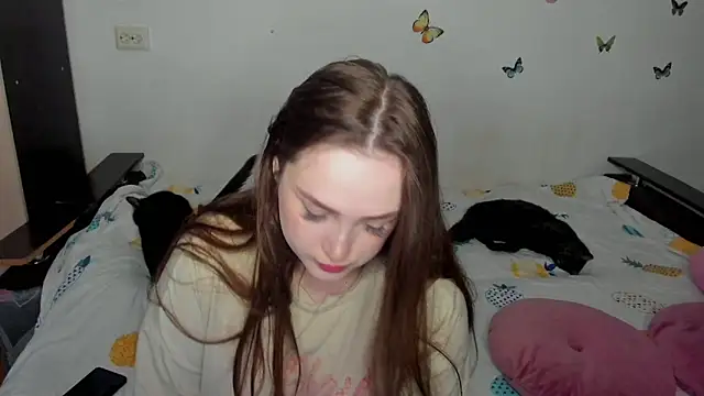 Snapshot of NataliEvans chatting on 05.17.26 NataliEvans online show from 05.17.26