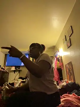 ChocolateBuns101 online show from 01.19.26