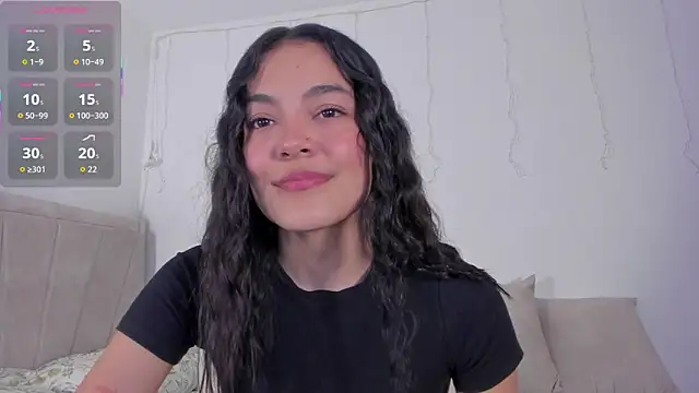 Snapshot of TIFFANYRUSSO chatting on 01.19.26 TIFFANYRUSSO online show from 01.19.26