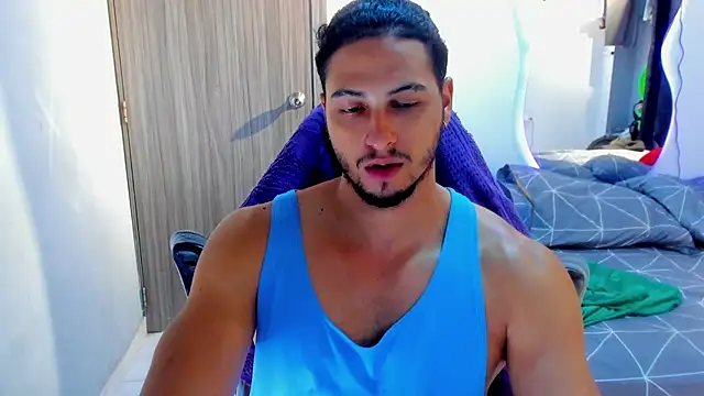 Snapshot of Kris_Khalifa69 chatting on 05.01.26 Kris Khalifa69 online show from 05.01.26
