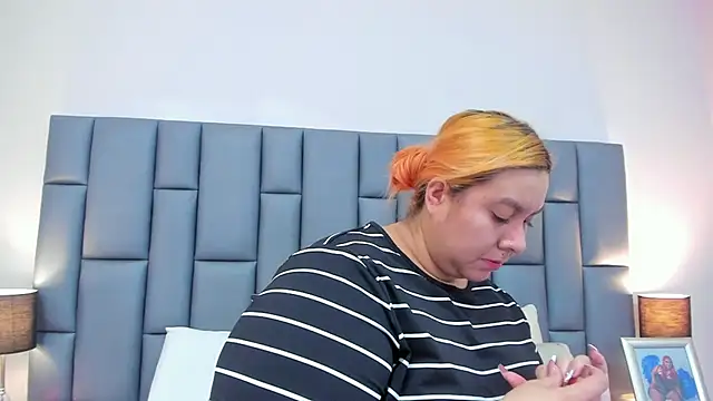 Snapshot of aandreaperez chatting on 01.22.25 aandreaperez online show from 01.22.25