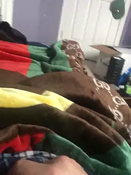 Snapshot of Hugetings chatting on 02.05.25 Hugetings online show from 02.05.25