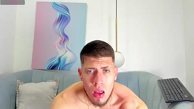 SebastianMaximoff online show from 10.25.25