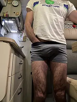Snapshot of Hairy_athlete chatting on 12.15.24 Hairy athlete online show from 12.15.24