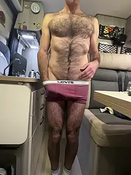 Snapshot of Hairy_athlete chatting on 12.26.24 Hairy athlete online show from 12.26.24
