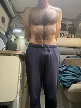 Snapshot of Hairy_athlete chatting on 02.05.25 Hairy athlete online show from 02.05.25
