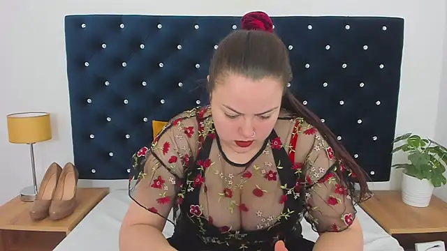 EvaLick online show from 02.19.25