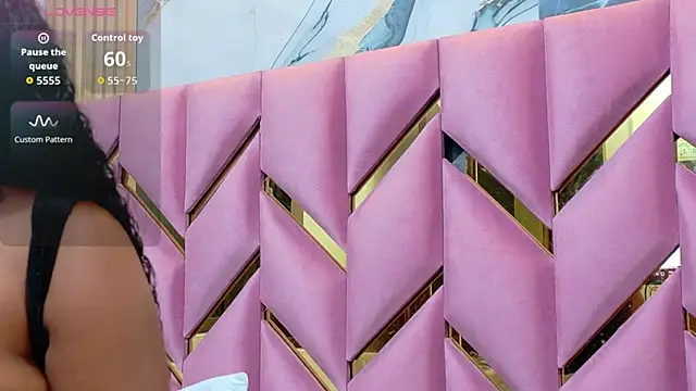 Snapshot of hornyhousekeeper_ chatting on 10.12.25 hornyhousekeeper online show from 10.12.25