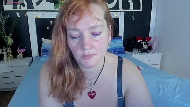 Snapshot of SinFulTitsDD chatting on 12.24.24 SinFulTitsDD online show from 12.24.24