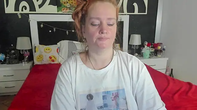 Snapshot of SinFulTitsDD chatting on 03.11.25 SinFulTitsDD online show from 03.11.25