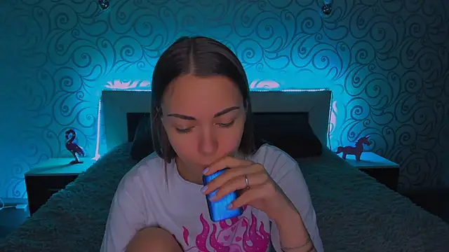 AlexaBarkley online show from 12.06.24