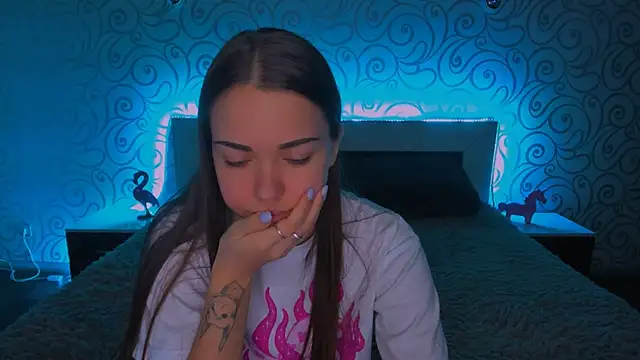 AlexaBarkley online show from 12.23.24