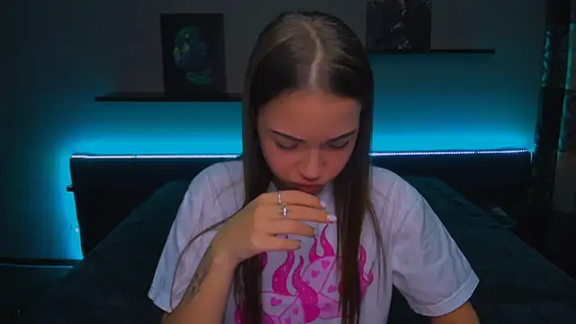 AlexaBarkley online show from 12.26.24