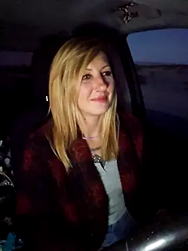 SheIsSomething online show from 01.10.26