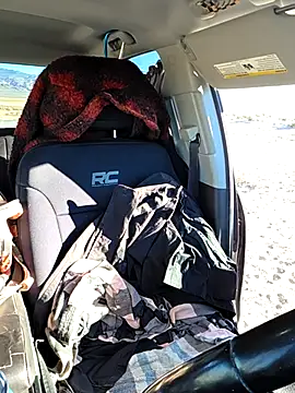 SheIsSomething online show from 04.04.26