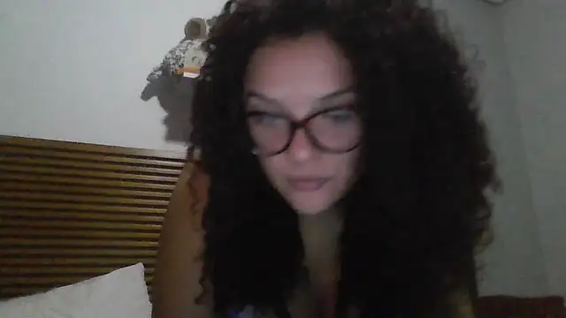 amorcaradepau  online show from 06.04.26