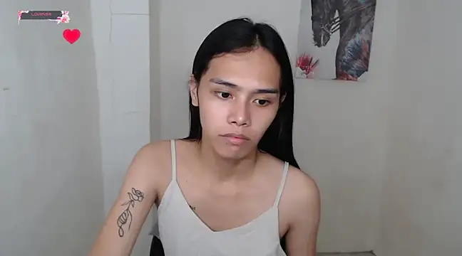 Snapshot of shecutie69 chatting on 01.27.25 shecutie69 online show from 01.27.25