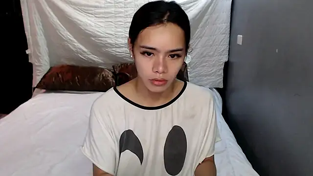 Snapshot of shecutie69 chatting on 09.29.25 shecutie69 online show from 09.29.25