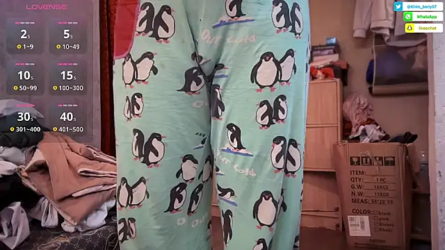 Snapshot of _MissKhimberlyXxx_ chatting on 02.25.26 MissKhimberlyXxx online show from 02.25.26