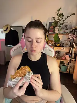 sweetest pie online show from 04.15.26