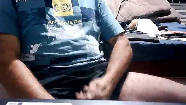 Snapshot of eduar570 chatting on 05.28.26 eduar570 online show from 05.28.26